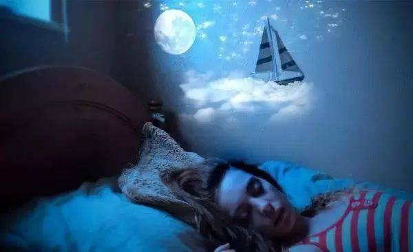 梦境的隔阂,与女友共眠却遭她母亲之隔 梦境的隔阂,与女友共眠却遭她母亲之隔