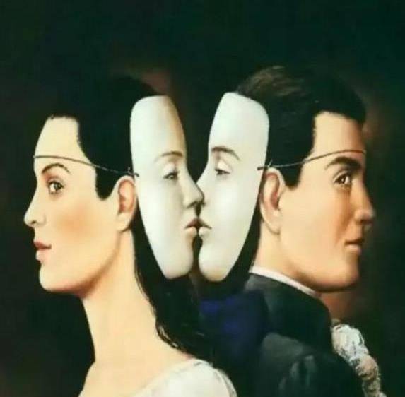 人性的辩证思考:善恶界限的相互转化