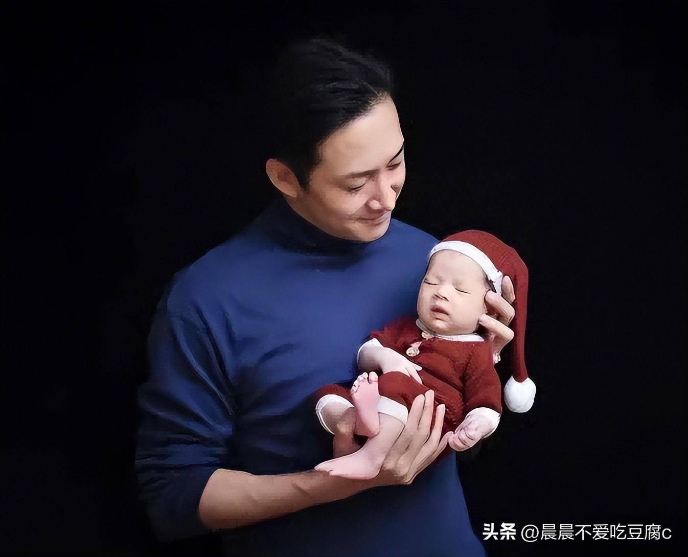 王阳：富二代出身，跑了15年龙套，40岁娶妻后突然走红