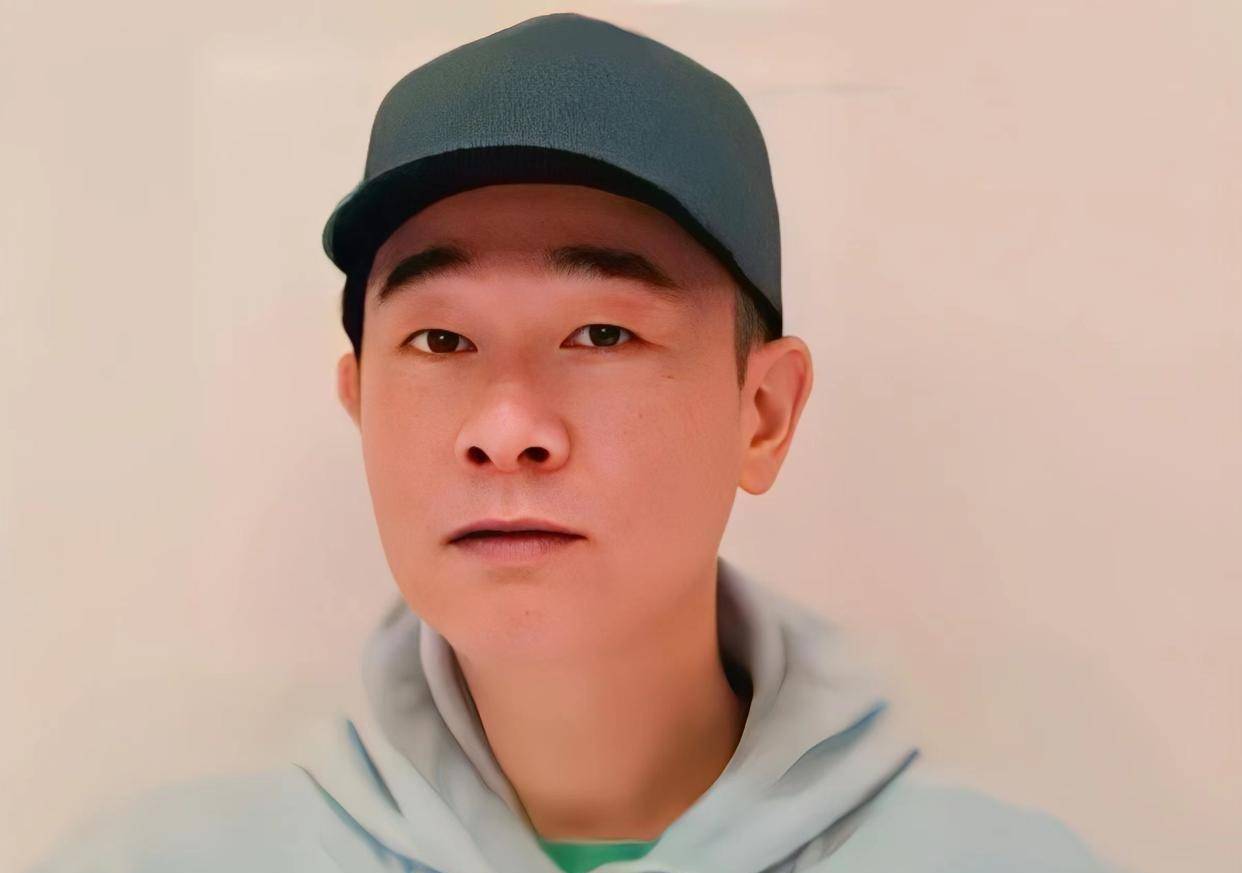 原创《鹿鼎记》主演时隔24年重聚，韦小宝4个老婆均到场，陈小春未到