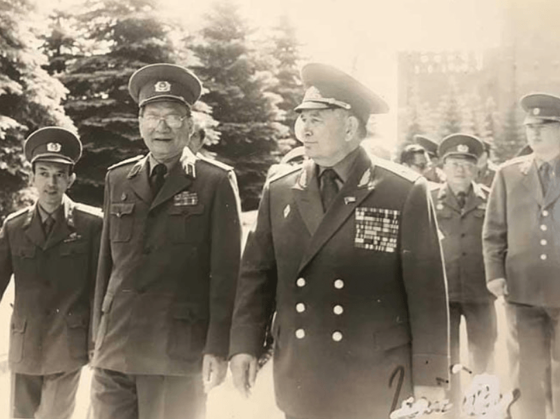 原创1987年初，越南国防部长作出一个决定，中越战争出现转折