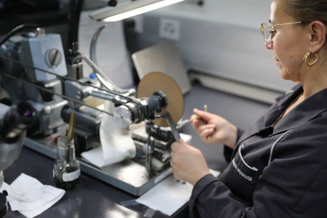 ����������ɵ���,Ϊʲô�����޽ܶű�?���������߱�����Ƚ���