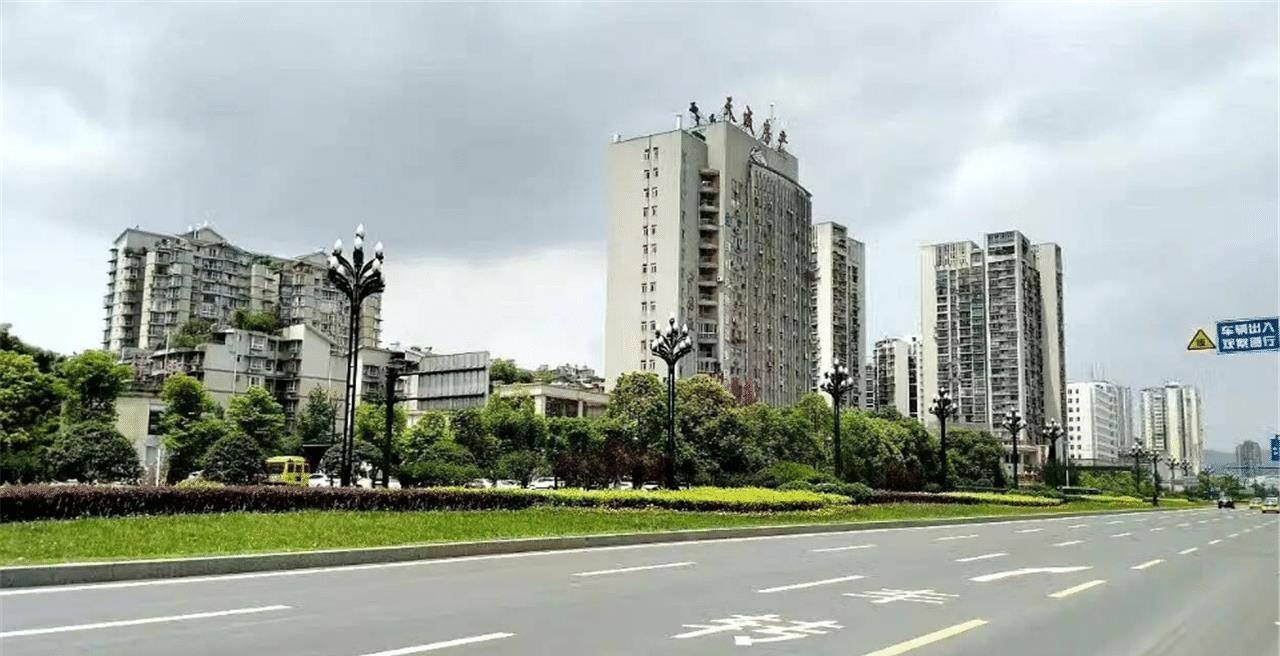 四川地理位置最棒的城市，不是成都和重庆，竟是一座三线小城