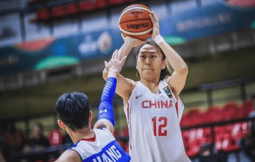 晚上9点，中国女篮大名单公布，亚洲杯冠军落选，郑薇最新决定