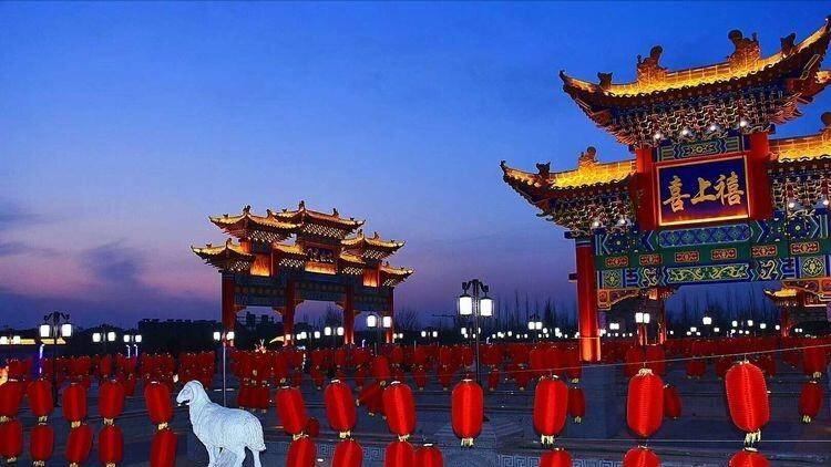 重庆集自然风光、历史文化、休闲娱乐于一体的综合性旅游目的地