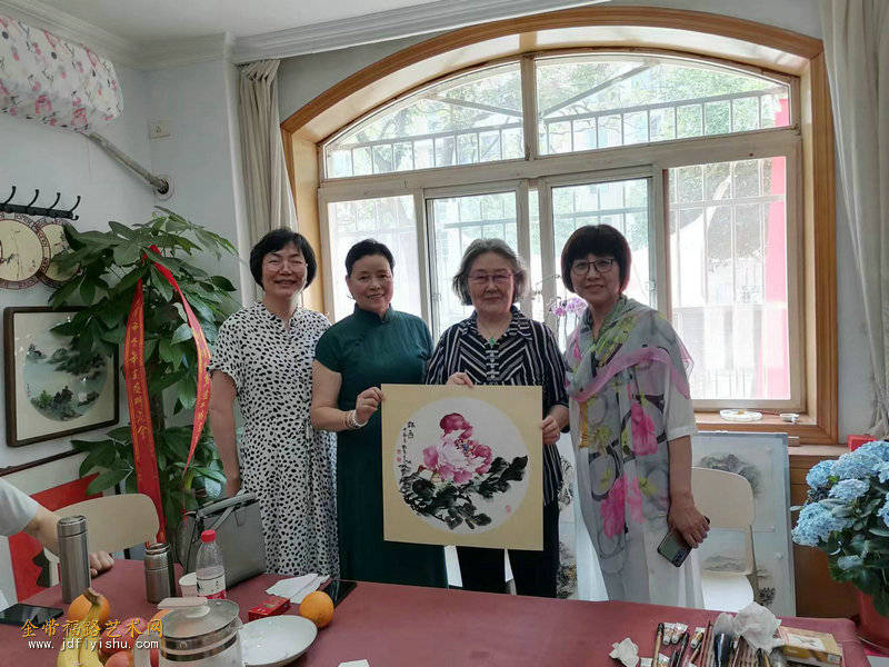 缤多多画工坊魅力揭幕 | 张桂荣山水画展绽放津门艺术新风采