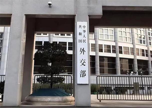 原创在我国，驻外大使是什么级别？这5类驻外大使又凭啥高配副部级？