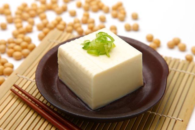买豆腐时，遇见这3种豆腐记得别买，菜贩子：从不给家人吃