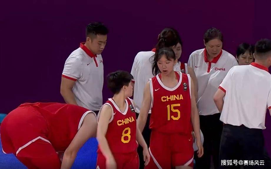 22分大胜！中国女篮2连胜，亚洲杯提前出线，17岁女姚明轰36+13