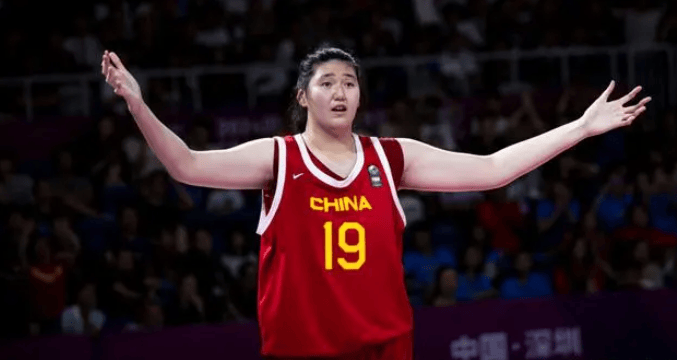 79-96！中国女篮主场丢冠，张子宇42分独木难支，澳大利亚卫冕！