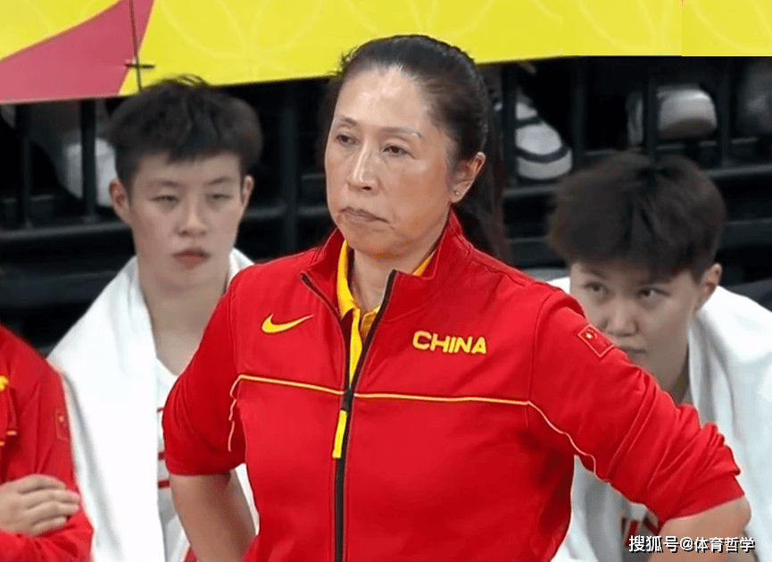 中国女篮输澳大利亚28分！遭到5连败 韩旭6分 王思雨18分