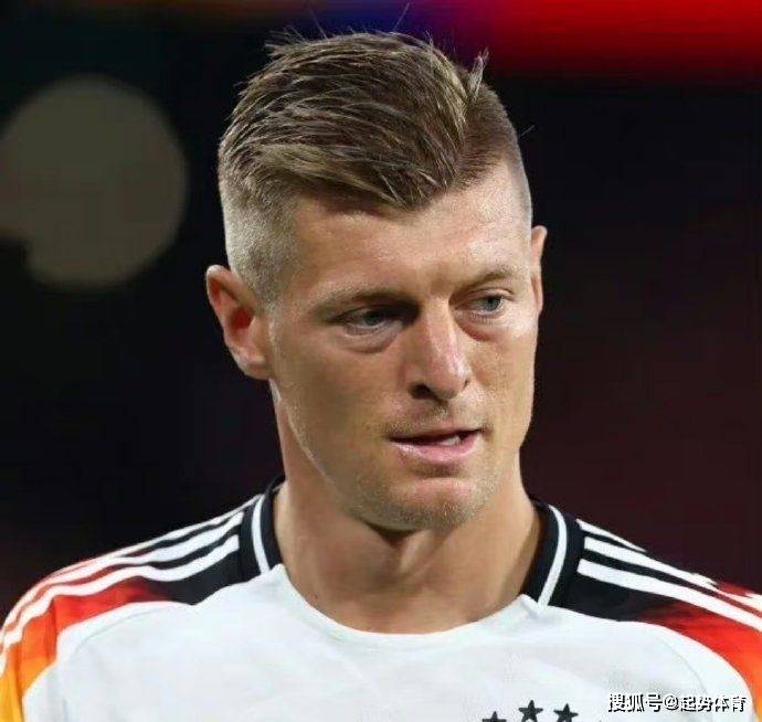 2024年退西甲联赛免费高清直播＋实时赛程积分榜＋竞彩预测全覆盖（2025赛季）役的六名球星：包括八零后的青春回忆——克罗斯