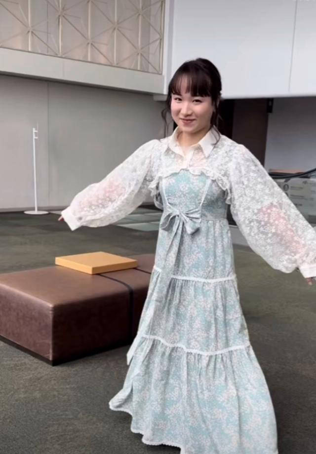 原创甜美变身！伊藤美诚展现多面魅力，球迷纷纷点赞