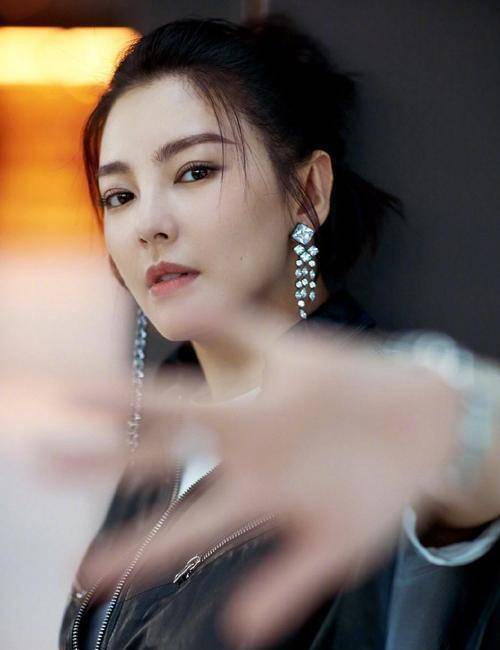 看了张雨绮现状，才明白王全安9年前坚持离婚，是多么正确的选择