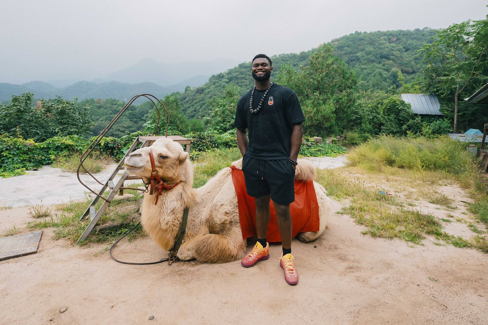 🌸南阳日报【澳门管家婆一肖一码一中一】|追着詹姆斯打！NBA狂人获得6400万美元，迎娶白富美走上巅峰  第6张