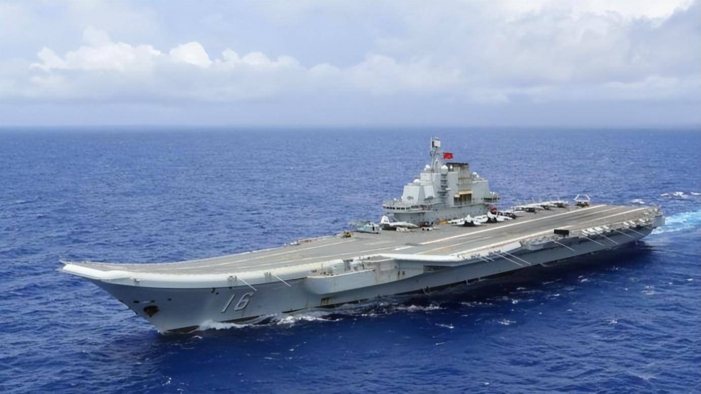 中国全部航母出海之际，日本航母加速开往美国，接收五代机