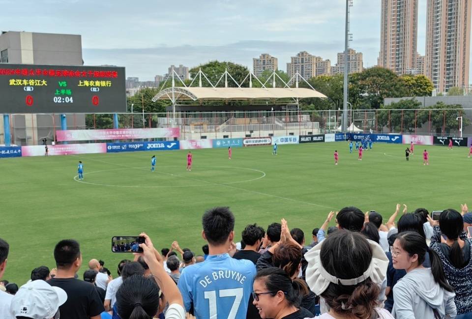 中女超：张琳艳任意球破门，武汉女足3-1上海，五连冠一步之遥