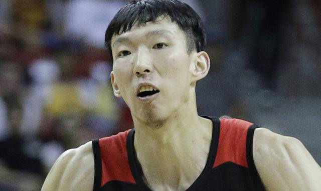 喜讯！中国男篮迎来新星，时隔六年首位球员签约NBA