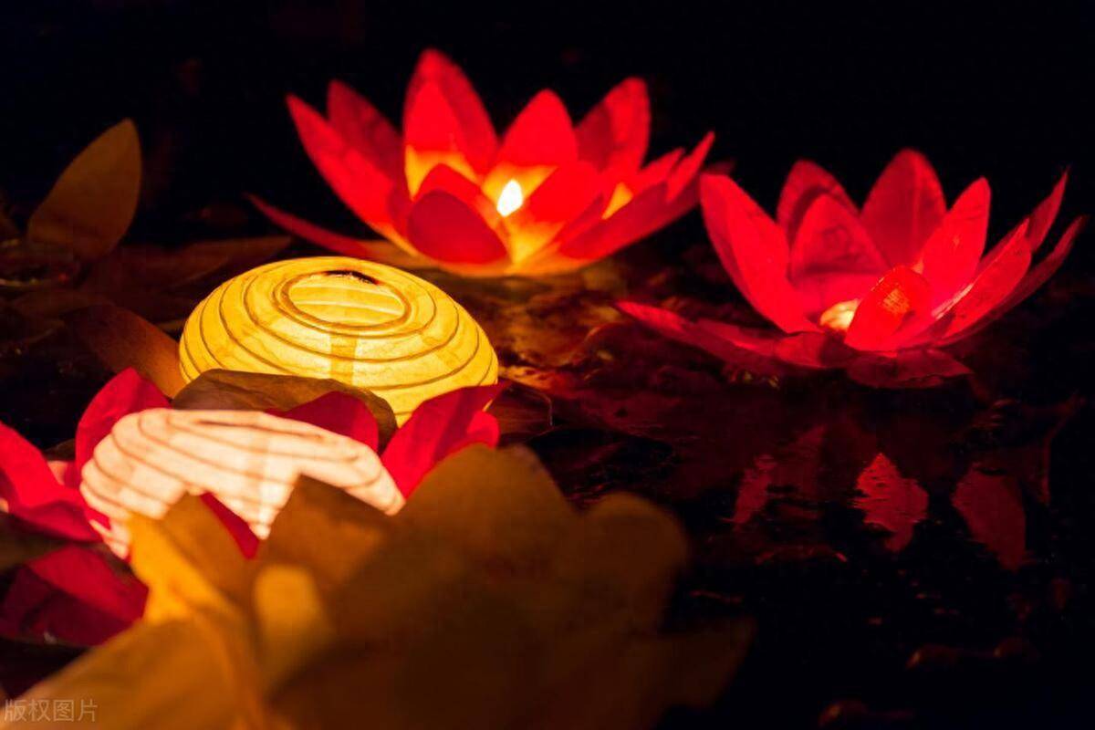 2025年是蛇年“佛灯火”年，啥意思，啥预兆？2025年的年成好吗？
