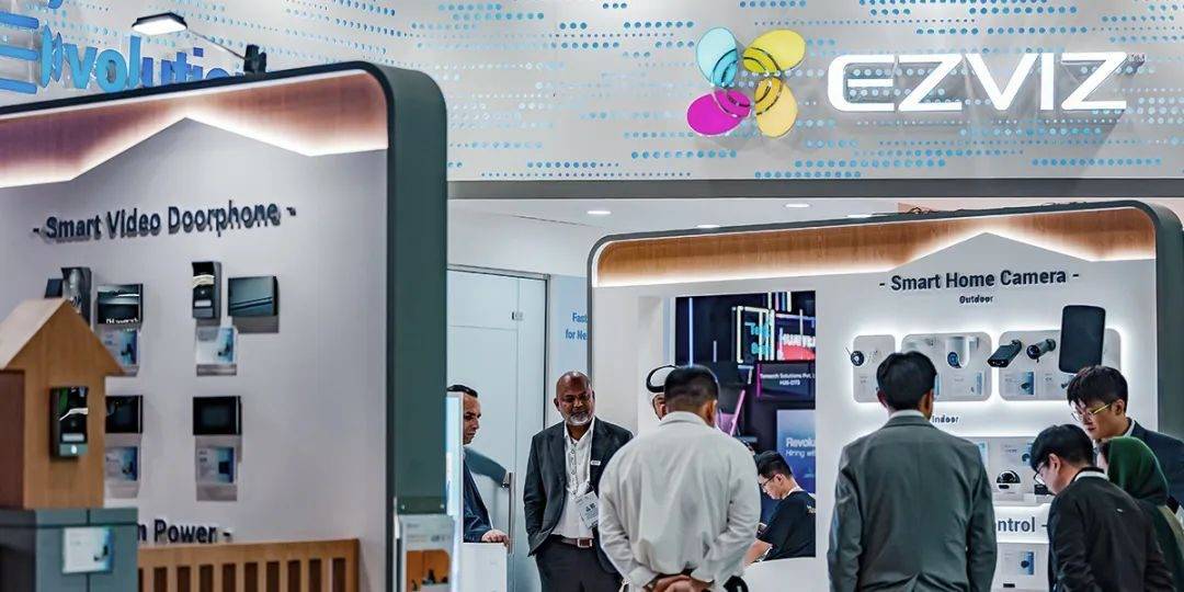 萤石亮相 GITEX Global 2024，AI+智能生活新科技闪耀迪拜