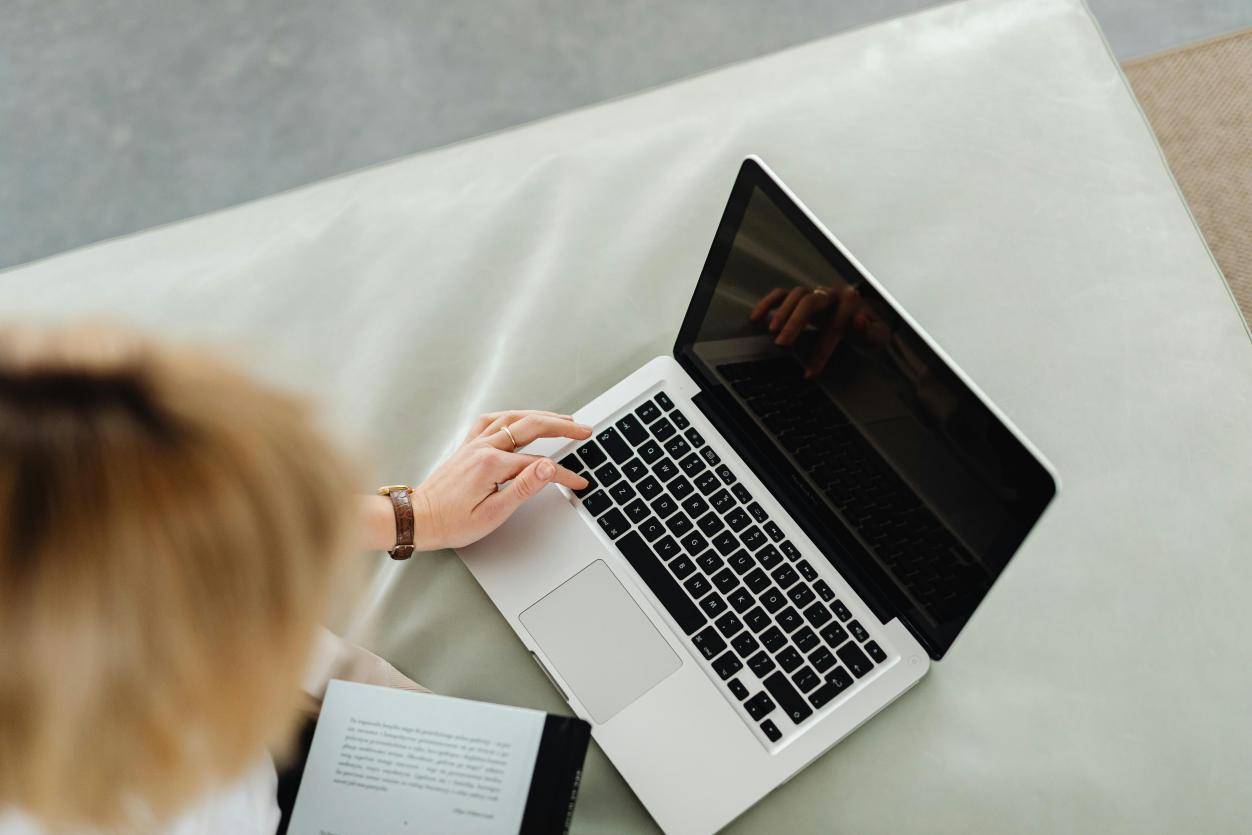 有哪些智能ai写作在线免费工具?这些智能ai写作工具各有亮点 有哪些智能ai写作在线免费工具?这些智能ai写作工具各有亮点