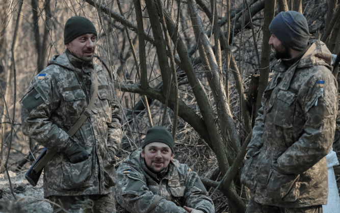 朝鲜到底派兵了吗？外媒连问3次，美火速联系中国，外交部滴水不漏