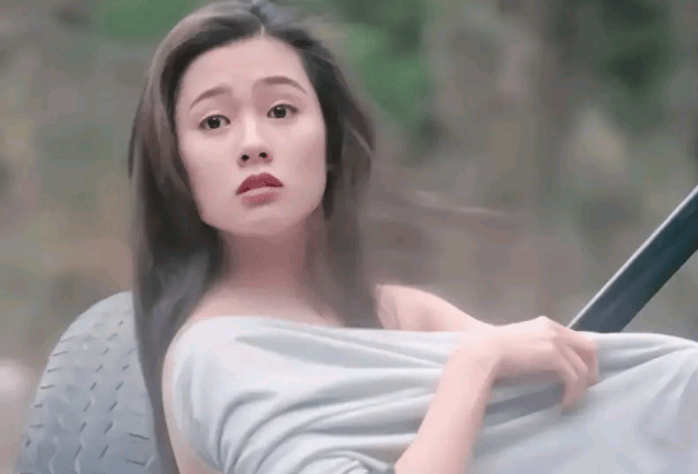 原创            香港经典“限制级”电影《蜜桃成熟时》大胆追求自由的爱，引人深思