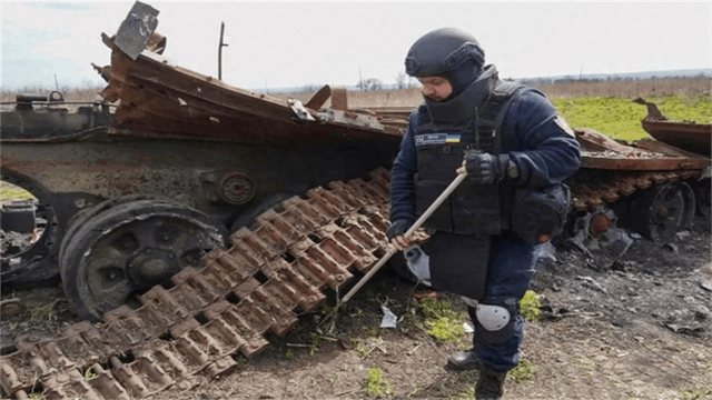 解放軍的戰(zhàn)術(shù)，俄軍用上了！迫擊炮不間斷開(kāi)火，烏軍損失慘重