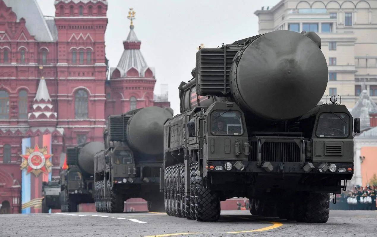 地狱模式，俄军“大杀器”上阵！不到24小时，美对普京“认怂”？