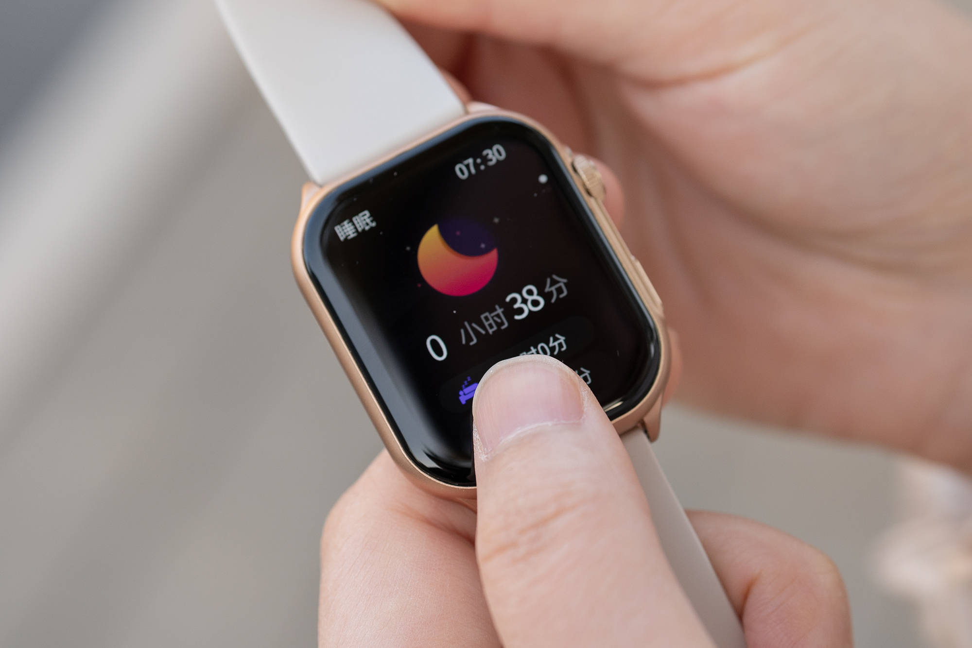 ����Lenovo Watch Fit�����ֱ�����:ʱ���빦�ܲ���ĸ��Լ۱�֮ѡ...