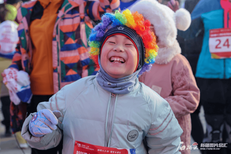 开云体育注册新疆的雪花开了·赛事速递 跑进2025头屯河谷冰雪欢乐跑开赛(图3)