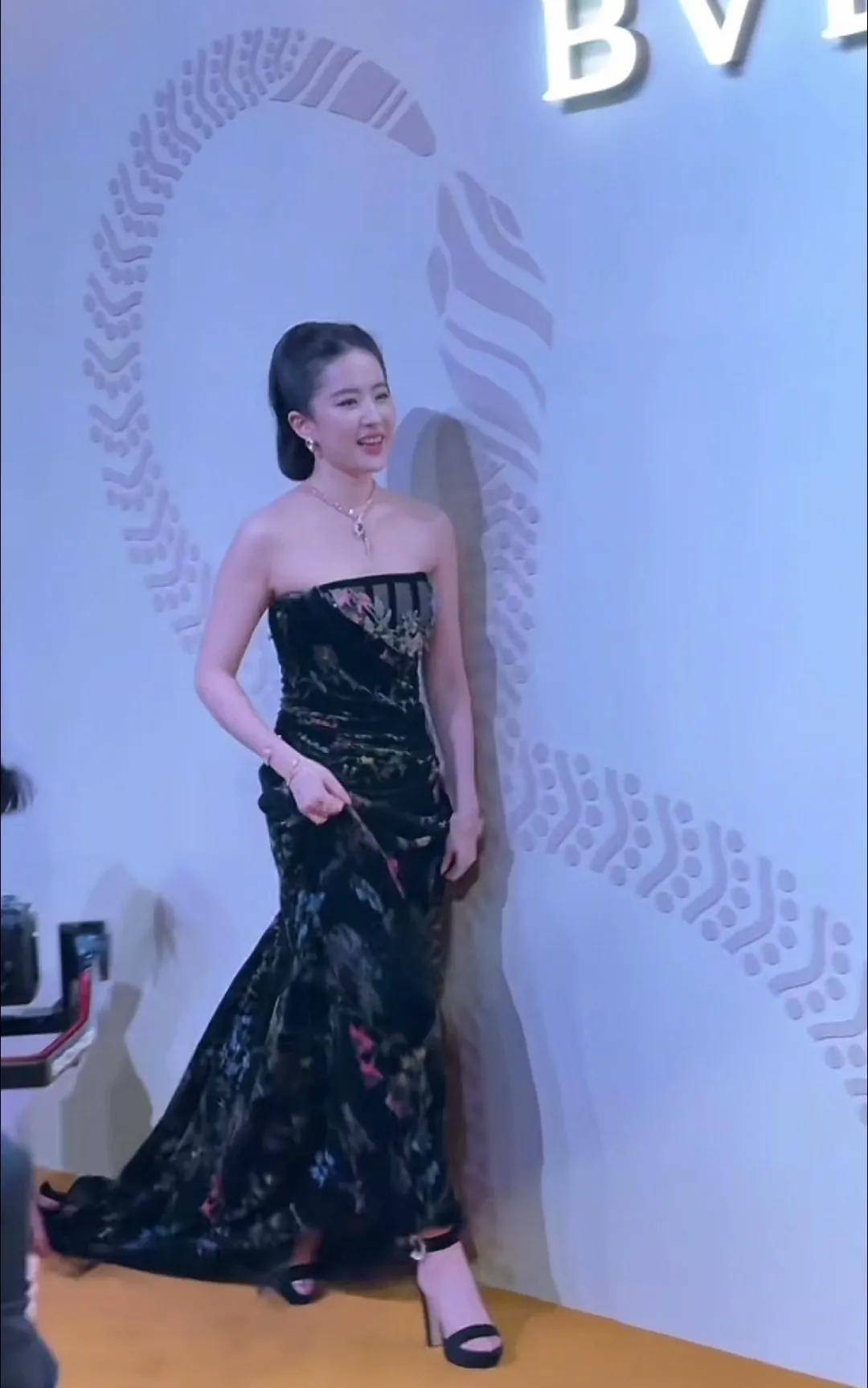 ����Ʊ������״̬,37����������,������վ���۷�����ɽ��