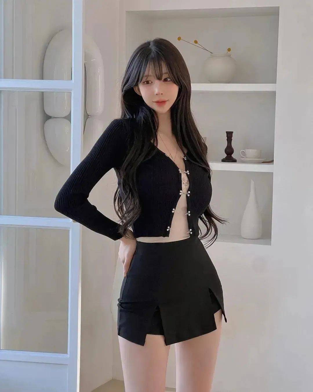 韩国网红，颜值秒杀內娱女星，曲线玲珑