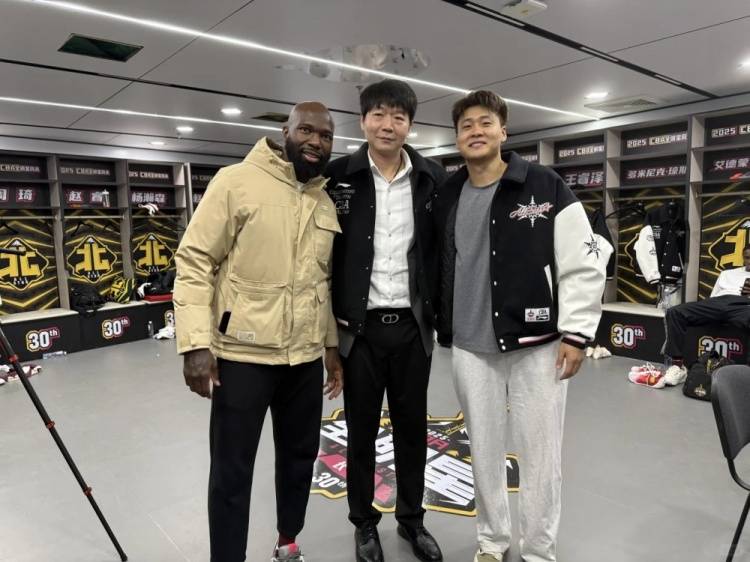 赵睿：三分还得练 要不然又成互联网反面教材了