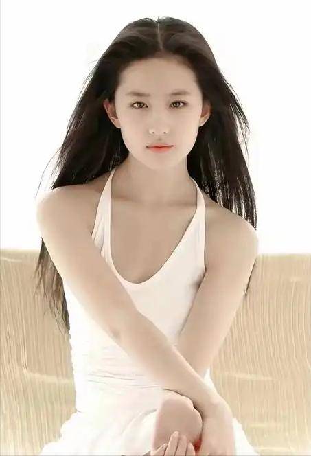 女明星排行榜2025年中国最美十大女星排行榜她们的平均年龄为363岁！