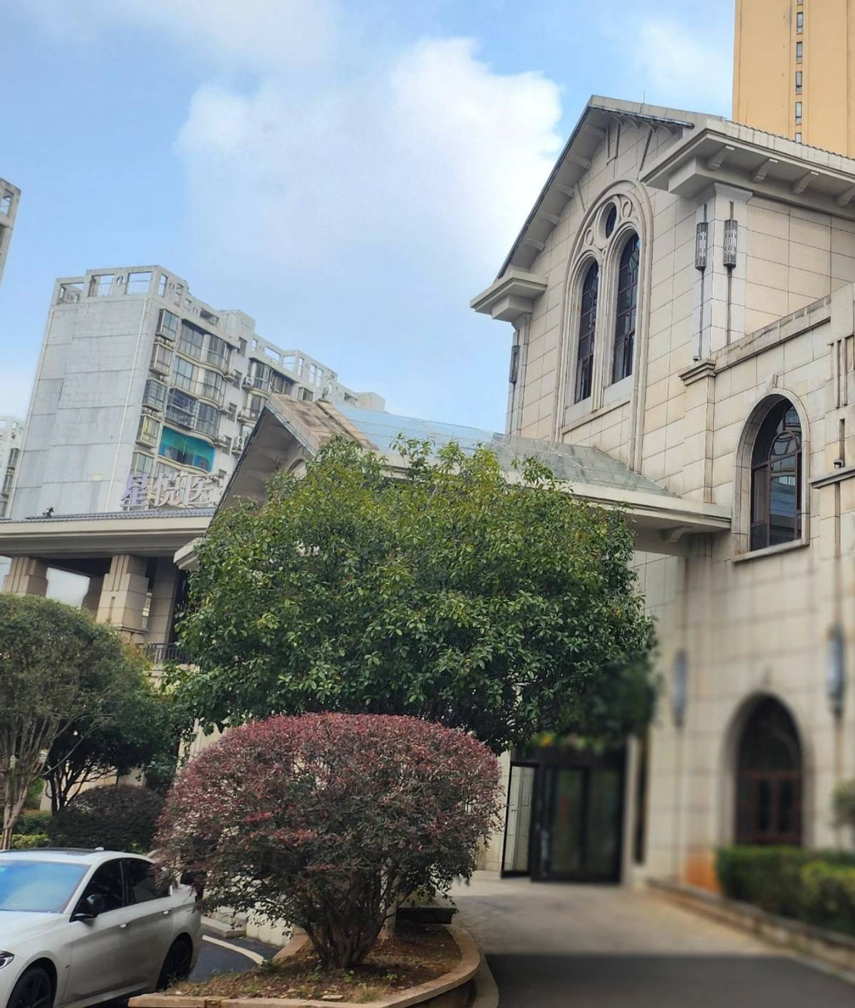 JN江南登录长沙星悦医疗美容被曝医美诱导消费惹众怒医生资质又成迷(图2)