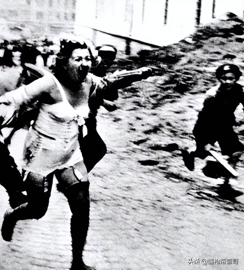 人为敌,苏联人他们打,德国人他们打,波兰人他们打,犹太人他们也打。