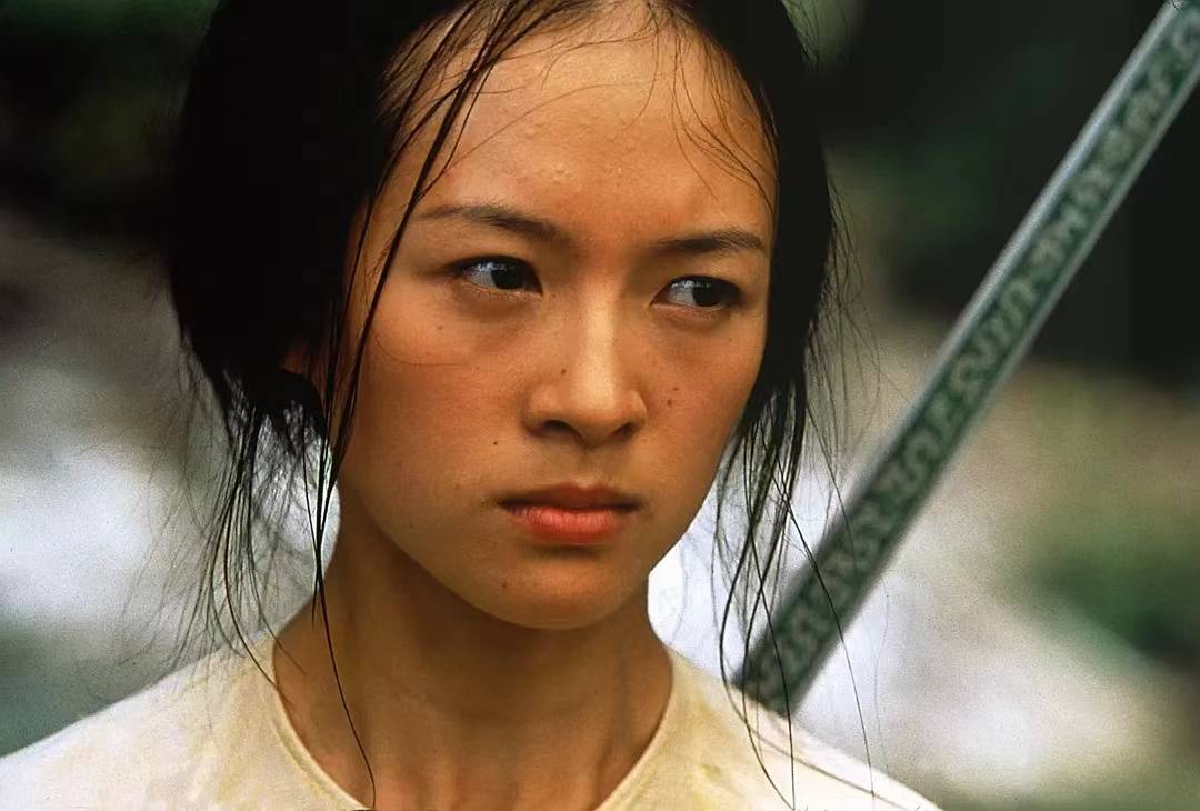 25年后，一切都是久别重逢，李安送给章子怡一个久违的拥抱