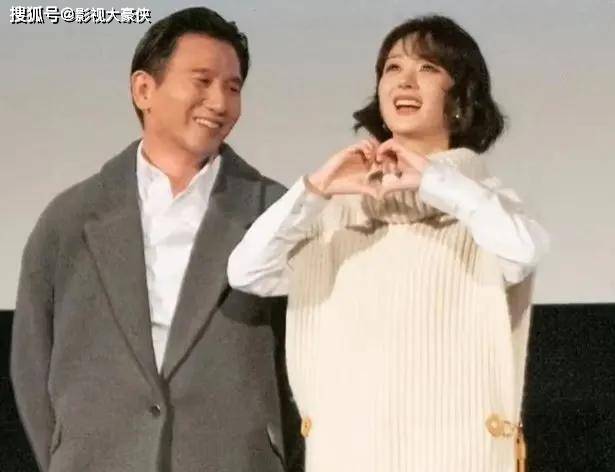 赵丽颖赵德胤隐婚实锤？揭秘顶流与导演的转型阳谋，娱乐圈一切皆有可能