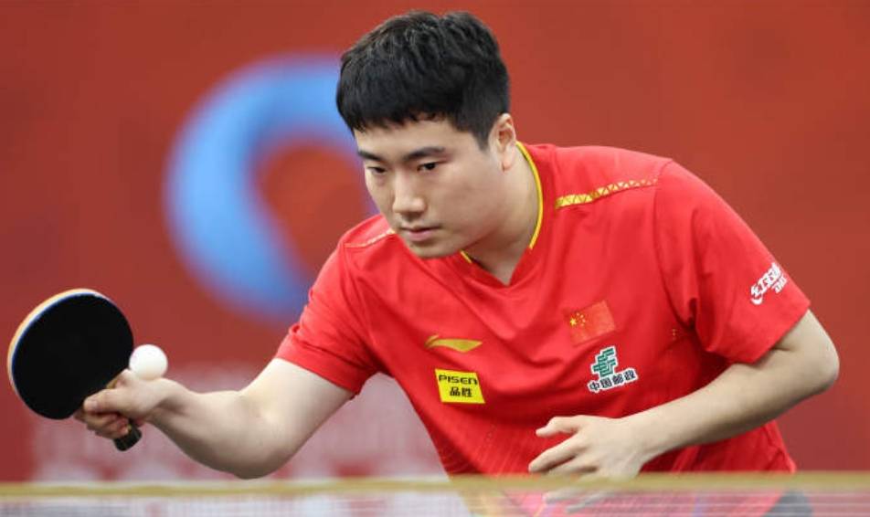 原创             4-2！苦战淘汰英格兰名将，梁靖崑晋级八强，下轮静待世界第一