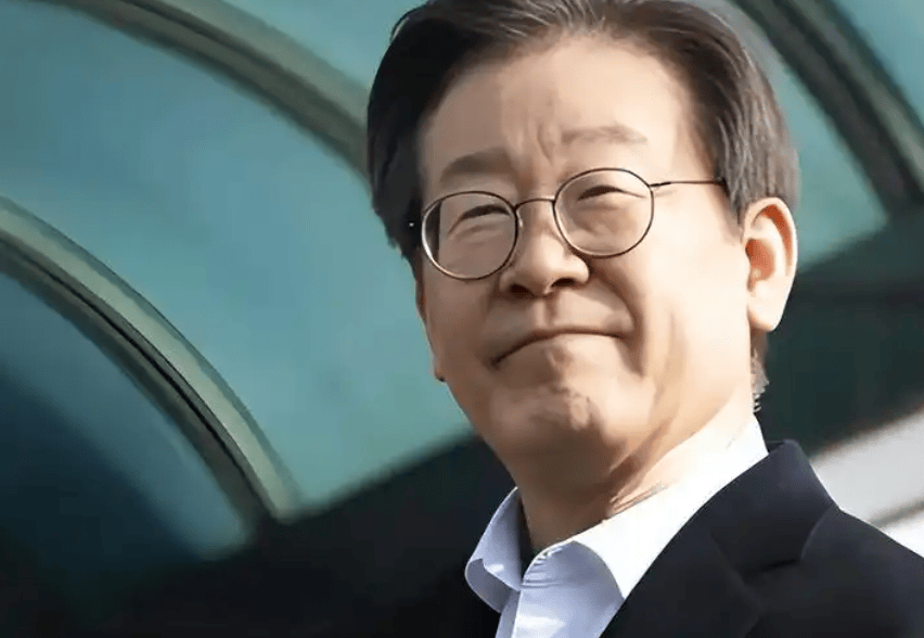 李在明刚上台就玩狠的，一个动作让日本慌了：这把是冲我们来的？