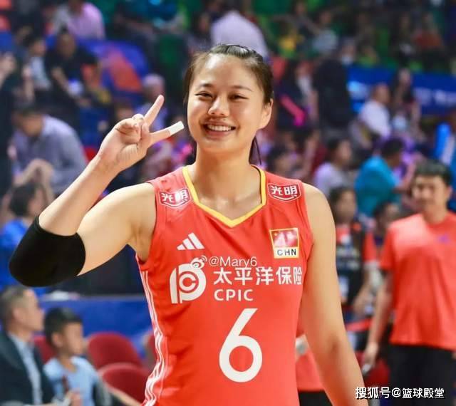 原创             女排0-3意大利！董禹含唐欣暴走，庄宇珊王媛媛迷失，防吊球仍垮