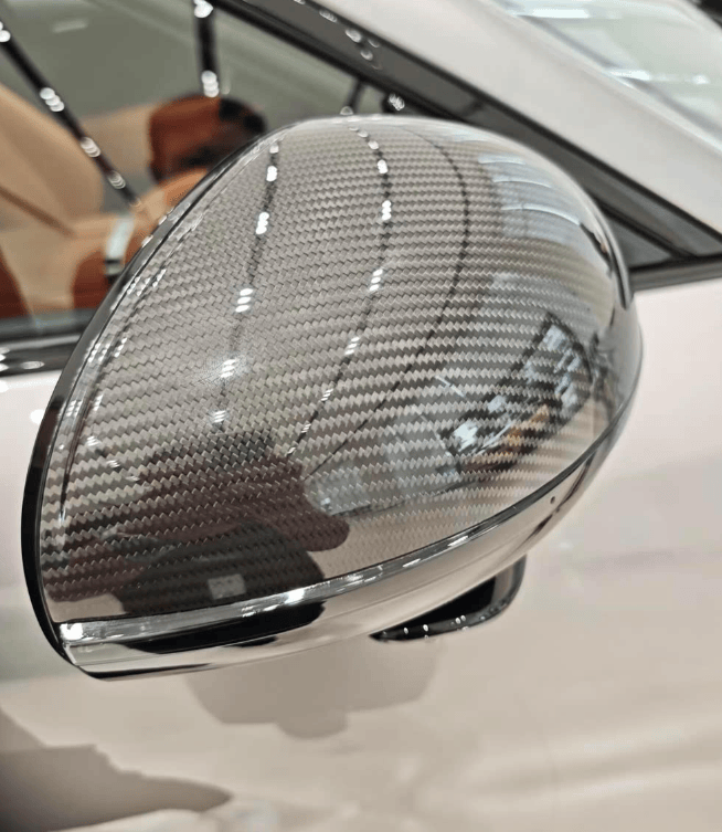 原创             雷军又藏价了！参数直逼百万级豪车，小米YU7这次想卖多少？