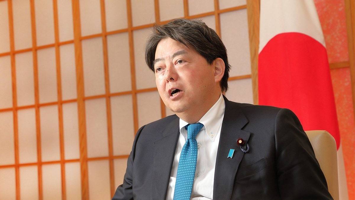 中国双航母首会西太，南海终究还是太小，摆不开海军的磅礴气势