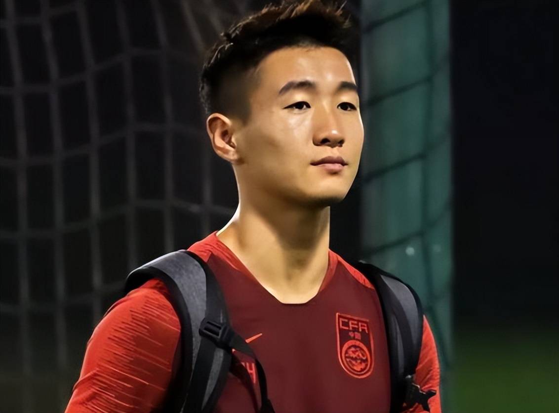 原创             久尔杰维奇刚上任就要启动青春风暴，6大新星或上位，不用韦世豪