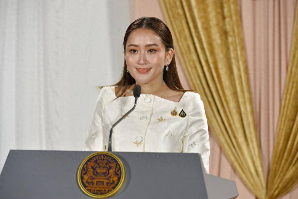 德拉科bg:泰国72小时内换三总理，柬埔寨想趁势而起，洪玛奈一句话，直戳泰国心窝！