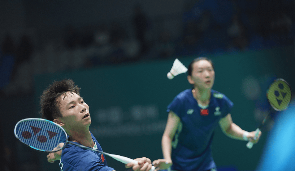原创             中国公开赛：冯彦哲/黄东萍2-0成功卫冕，兴邦组合背靠背夺冠梦碎