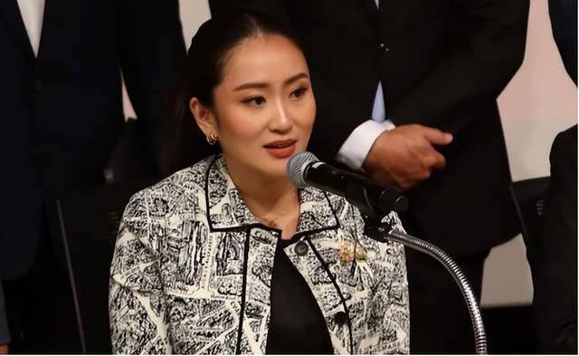 佩通坦含泪热泪宣布泰军部署，中美武器要在东南亚，大方比试一场