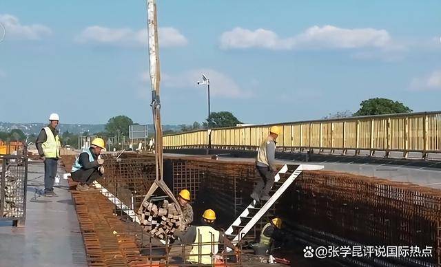九三阅兵邀请函再送一张，武契奇爽快接下？中方一句重诺让他心动