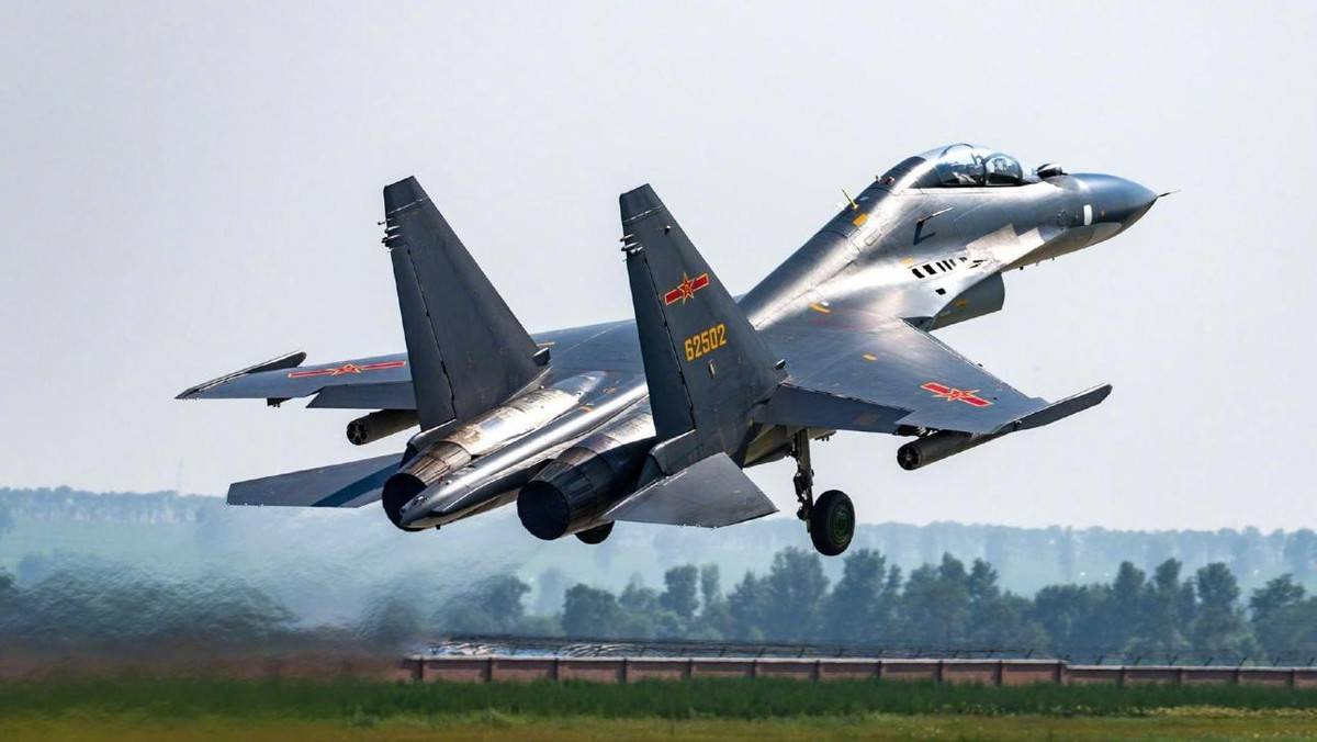 首批交付20多架！印度放弃F-35A选择苏-57，就是冲歼-10CE来的？